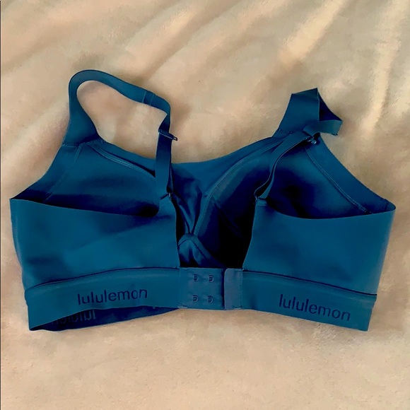 Lululemon bra - Picture 2 of 3